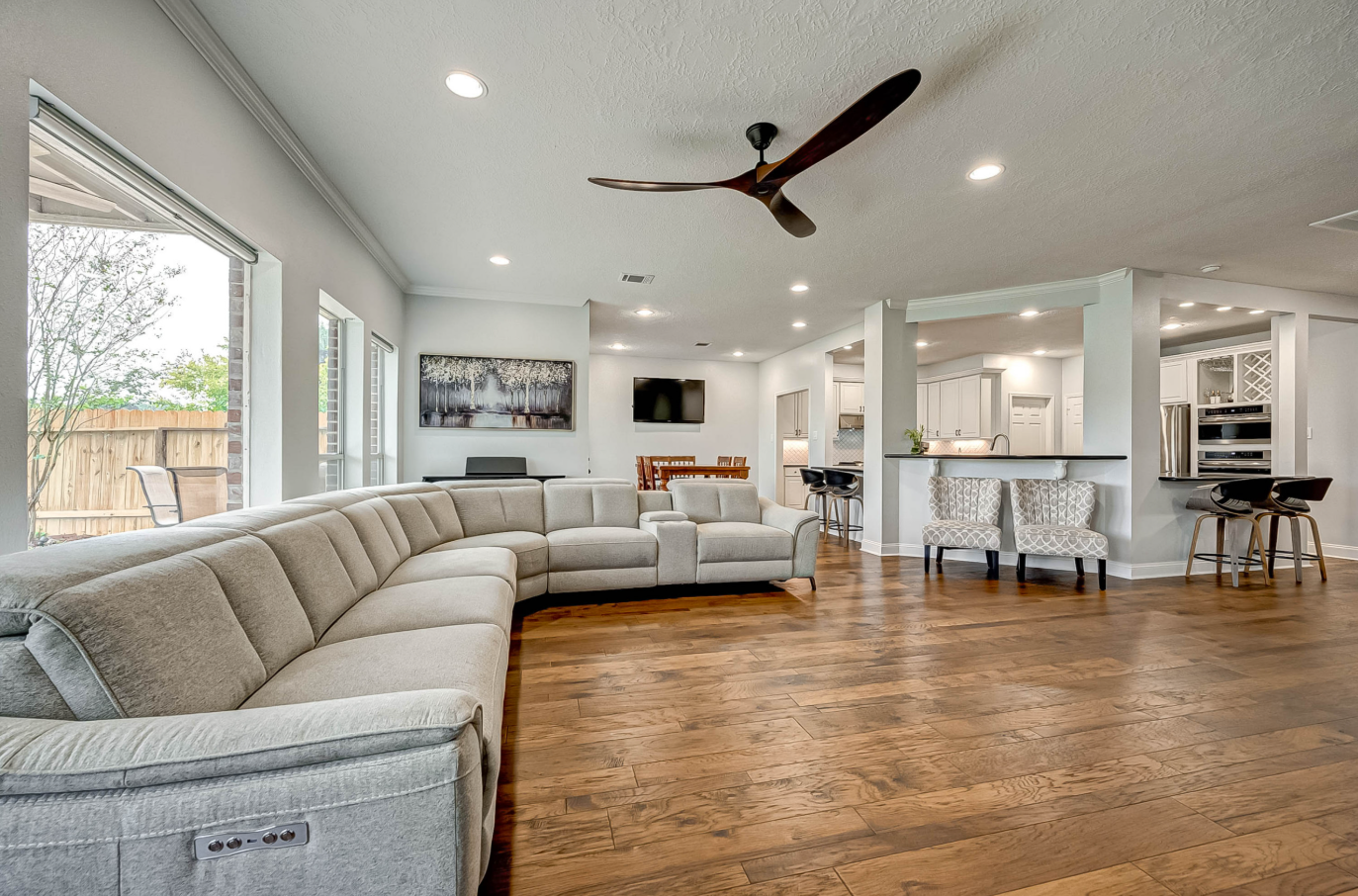 complete home remodeling living area in Missouri City, Texas by Monumental Homes